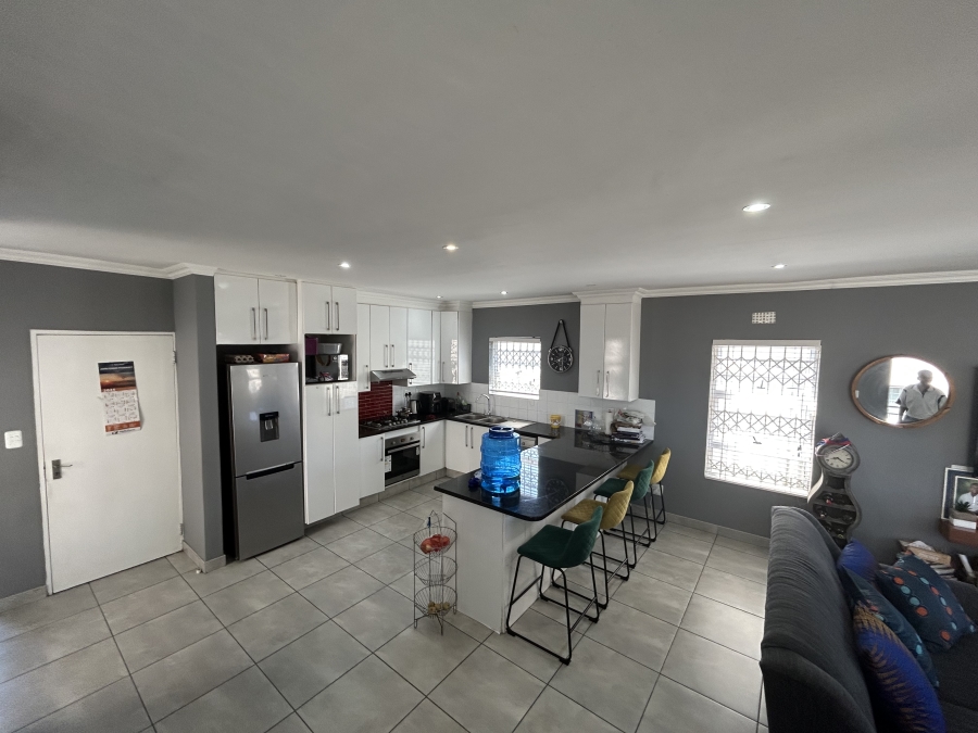 3 Bedroom Property for Sale in Nahoon Valley Park Eastern Cape